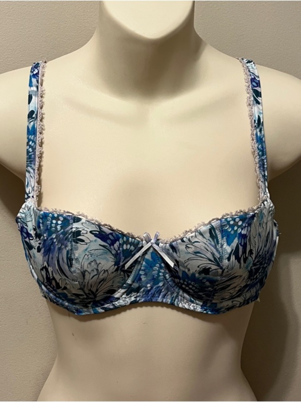 Luxury Lise Charmel Antinéa Printed Blue Floral Underwire Bra with Lace Trim 34B
